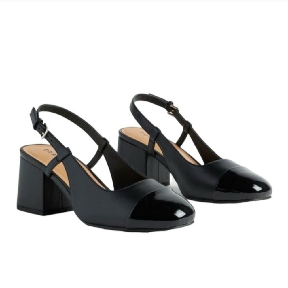 Pre-owned Torrid Slingback Black Patent Cap Toe Block Heel (WW) size 8.5